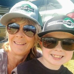 Meet your Posher, Kim